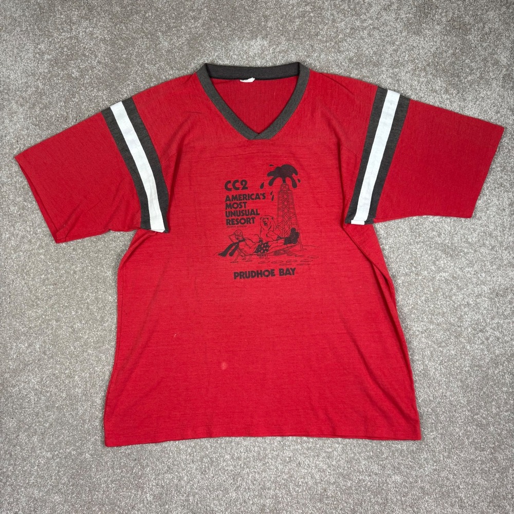 Vintage 70s Prudhoe Bay Alaska CC2 Oil Resort Red V-Neck T-Shirt Mens